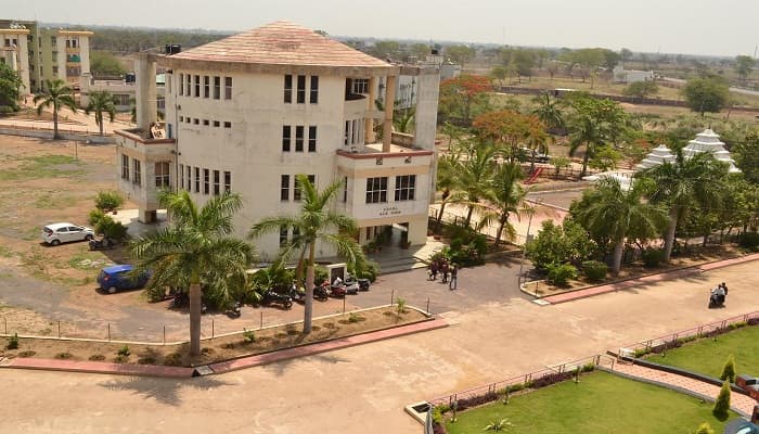 Chhattisgarh Dental College and Research Institute Rajnandgaon campus photo 9